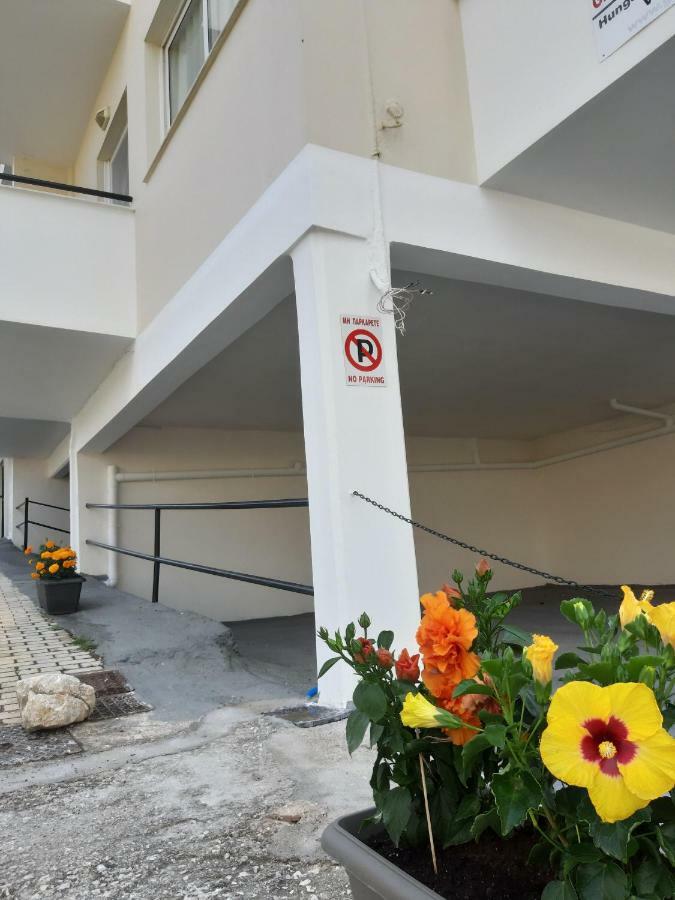 Ntemos Apartments โตโล ภายนอก รูปภาพ